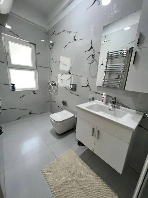 Florents 1-Bd Villa, Free Parking And Garden Tirana 0*,